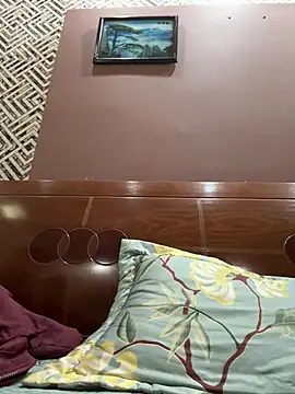 Snapshot of July-love chatting on February 23, 2026, 2:35 am July-love online show from February 23, 2026, 2:35 am