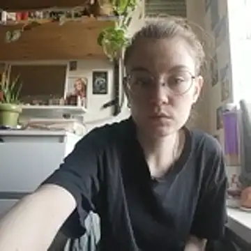 Snapshot of Shy_Bamby chatting on April 16, 2026, 10:49 am Shy Bamby online show from April 16, 2026, 10:49 am