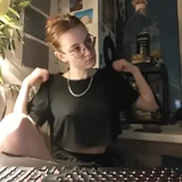 Snapshot of Shy_Bamby chatting on February 25, 2026, 7:47 pm Shy Bamby online show from February 25, 2026, 7:47 pm