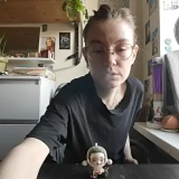 Snapshot of Shy_Bamby chatting on April 13, 2026, 12:31 pm Shy Bamby online show from April 13, 2026, 12:31 pm