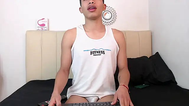 Snapshot of BayronSantana chatting on February 6, 2026, 1:12 am BayronSantana online show from February 6, 2026, 1:12 am