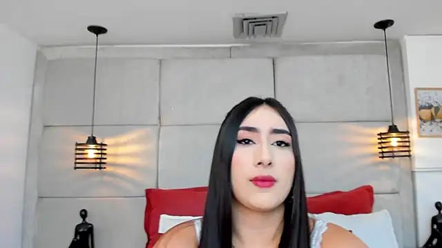 Snapshot of IvonneOwen chatting on January 11, 2026, 8:05 pm IvonneOwen online show from January 11, 2026, 8:05 pm