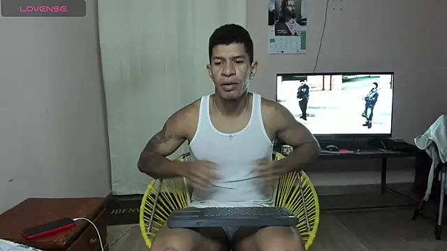 Snapshot of antonio_aguilarx chatting on June 23, 2026, 12:25 pm antonio aguilarx online show from June 23, 2026, 12:25 pm