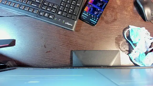 LyraFrost5 online show from February 28, 2026, 2:33 am