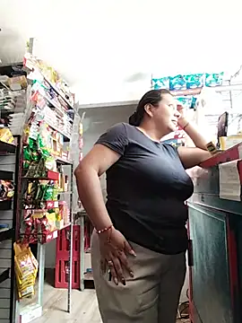 SexyandnaughtyLatinos online show from June 3, 2026, 2:33 pm