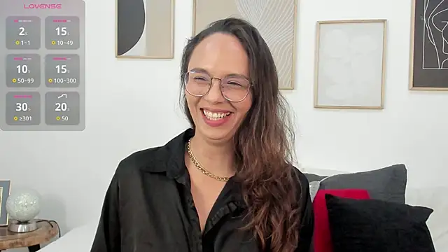 Julianneharris online show from March 19, 2026, 2:50 pm