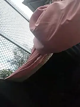 Snapshot of Hina2xx chatting on February 7, 2026, 2:41 am Hina2xx online show from February 7, 2026, 2:41 am