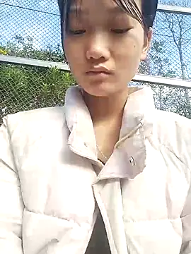 Snapshot of Hina2xx chatting on February 5, 2026, 1:56 am Hina2xx online show from February 5, 2026, 1:56 am