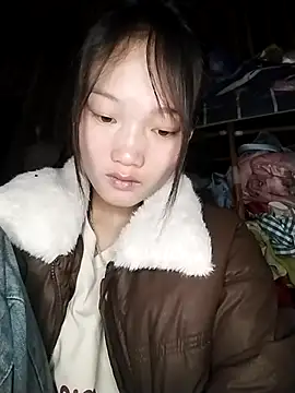 Snapshot of Hina2xx chatting on February 17, 2026, 4:21 am Hina2xx online show from February 17, 2026, 4:21 am