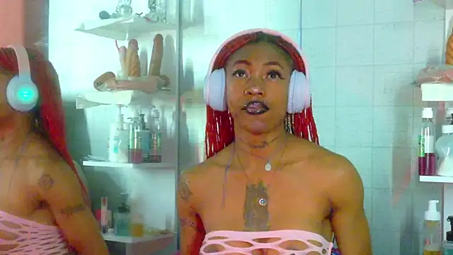 DaniaMarcell online show from May 24, 2026, 9:36 pm