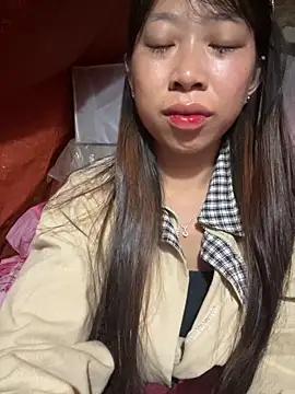 Mayly lucky2 online show from April 15, 2026, 8:42 pm