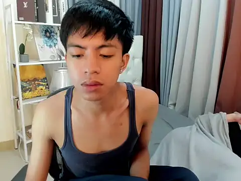 davincihugecock online show from April 7, 2026, 4:31 pm