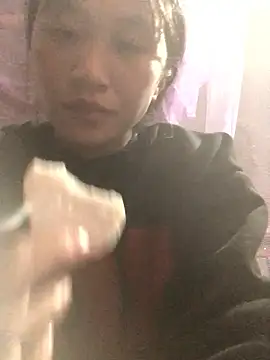 Snapshot of han-camx chatting on January 14, 2026, 8:18 am han-camx online show from January 14, 2026, 8:18 am