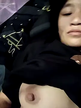 Snapshot of han-camx chatting on February 8, 2026, 4:32 am han-camx online show from February 8, 2026, 4:32 am