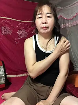 Snapshot of -Mery- chatting on February 25, 2026, 6:08 pm -Mery- online show from February 25, 2026, 6:08 pm