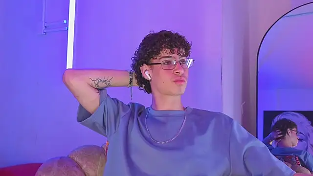 nova salvatore online show from April 6, 2026, 4:46 am