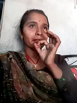 Snapshot of Hirdesh_sahu chatting on April 21, 2026, 6:42 am Hirdesh sahu online show from April 21, 2026, 6:42 am