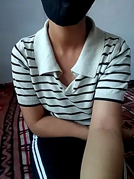 eddy girl online show from February 17, 2026, 6:54 am