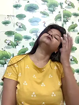 Attractive Queen  online show from January 18, 2026, 5:11 am