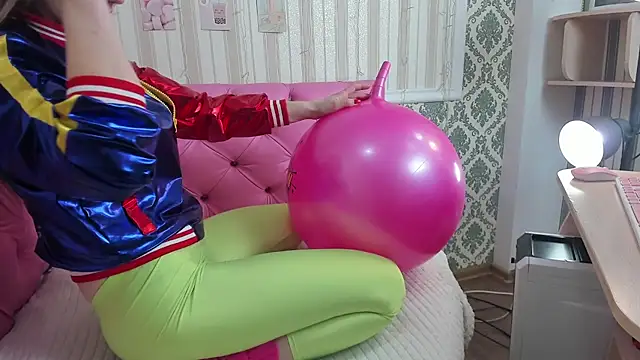 Lana Heels online show from January 16, 2026, 5:55 am