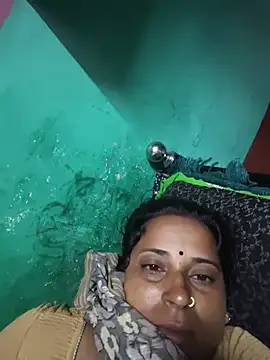 Snapshot of Reena_lodha chatting on July 23, 2026, 11:00 pm Reena lodha online show from July 23, 2026, 11:00 pm