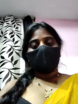 Snapshot of suma_telugu1 chatting on June 10, 2026, 2:35 am suma telugu1 online show from June 10, 2026, 2:35 am