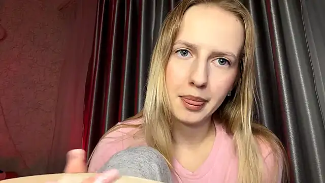 JeannettaIltzsch online show from February 15, 2026, 9:14 pm