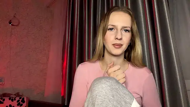 JeannettaIltzsch online show from February 12, 2026, 7:02 pm