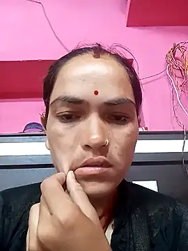 Sonam15884 online show from April 14, 2026, 12:48 am