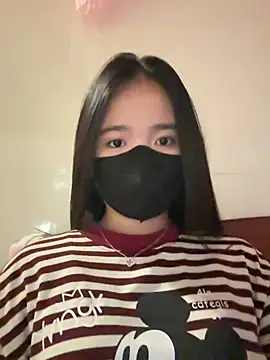 Gwen879 online show from March 15, 2026, 12:28 am