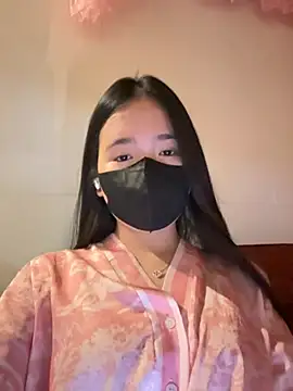 Gwen879 online show from February 25, 2026, 12:22 am