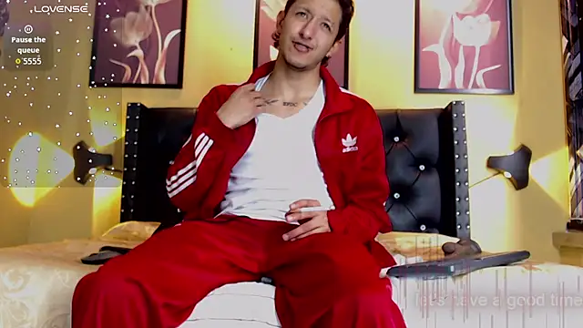 Snapshot of bruno_do_santos chatting on February 13, 2026, 9:15 pm bruno do santos online show from February 13, 2026, 9:15 pm