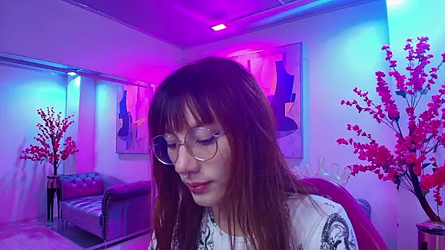 Lilith tayylor online show from February 2, 2026, 11:31 am