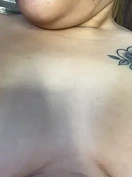 HotNeha08 online show from April 5, 2026, 3:46 am