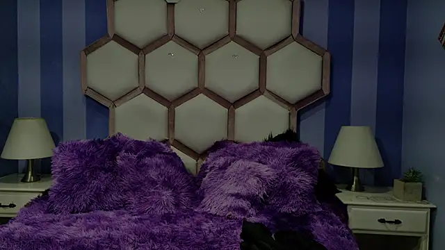 yvi taylor online show from April 13, 2026, 12:31 pm