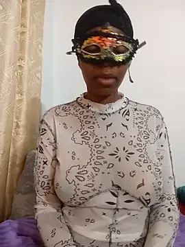 Snapshot of CreamyCupCake_96 chatting on June 26, 2026, 5:24 am CreamyCupCake 96 online show from June 26, 2026, 5:24 am