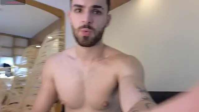 Snapshot of Apolo_lux1 chatting on February 3, 2026, 2:53 am Apolo lux1 online show from February 3, 2026, 2:53 am