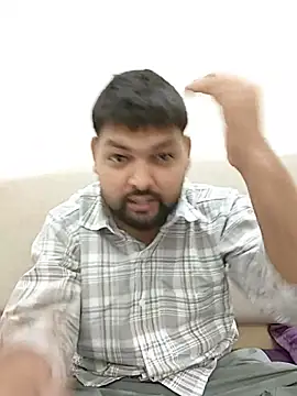 Pulkeet1433 online show from May 30, 2026, 2:55 pm
