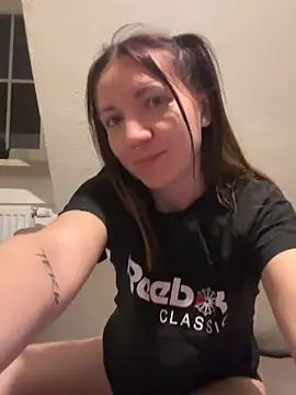 Marina und Jayden online show from April 7, 2026, 11:06 pm