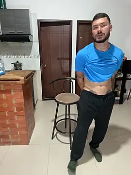 FrancoRossi  online show from February 6, 2026, 1:56 am