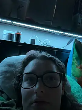 julia4thewin online show from March 30, 2026, 11:50 pm