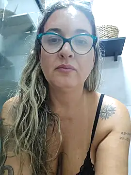 bellafortune69 online show from February 24, 2026, 8:04 am