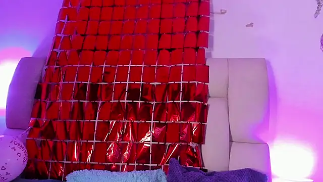 Hanna cooperr online show from February 17, 2026, 3:04 am