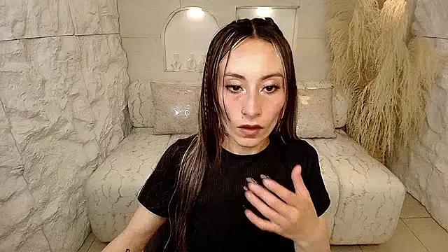 Snapshot of katalina_r_ chatting on January 17, 2026, 2:59 am katalina r online show from January 17, 2026, 2:59 am