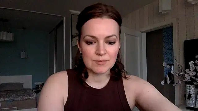 Ivoryne online show from April 8, 2026, 2:40 pm