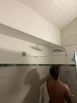 Axel black10 online show from March 16, 2026, 5:37 pm