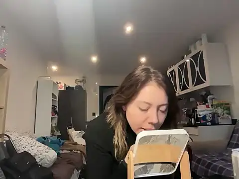 Luxerin online show from March 1, 2026, 5:24 pm