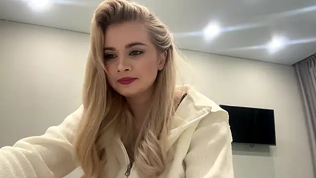 Snapshot of KariJarecke chatting on February 14, 2026, 2:28 pm KariJarecke online show from February 14, 2026, 2:28 pm