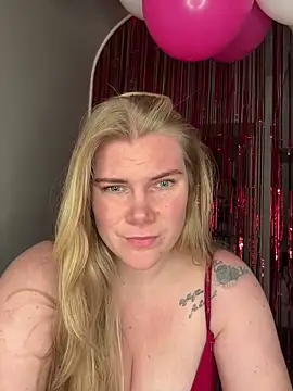 SexyBlondJoanna online show from February 14, 2026, 7:58 pm