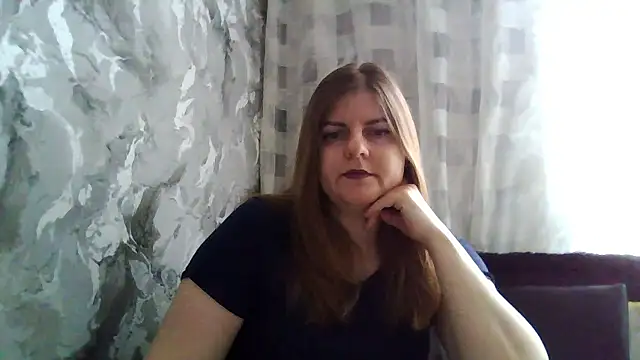 DarkRose0104 online show from January 13, 2026, 7:01 am